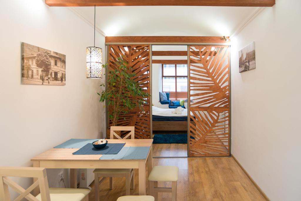 Cozy Studio On Wielopole Street. Cracovie Extérieur photo